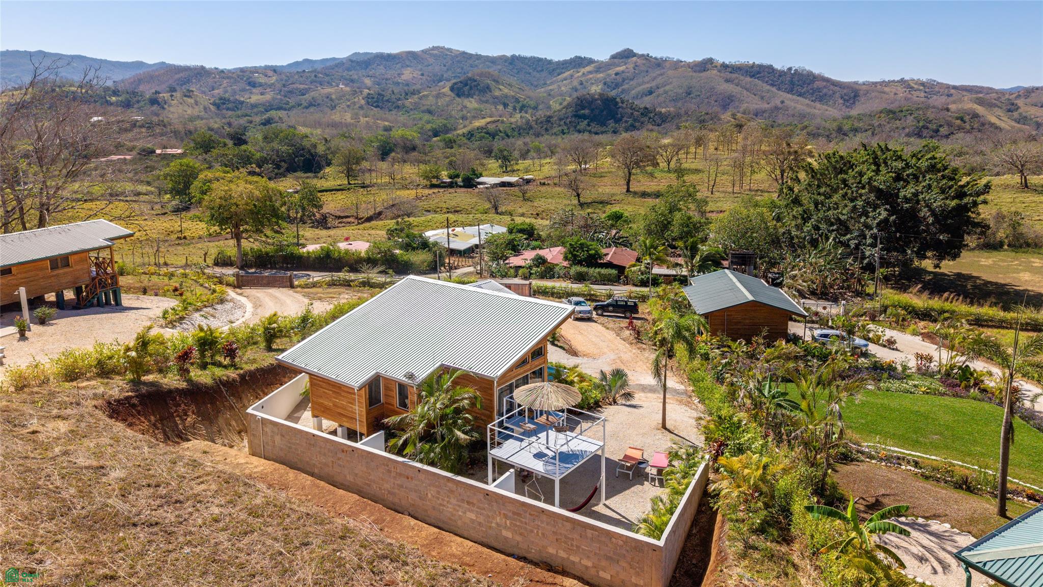 Pura Vida Home