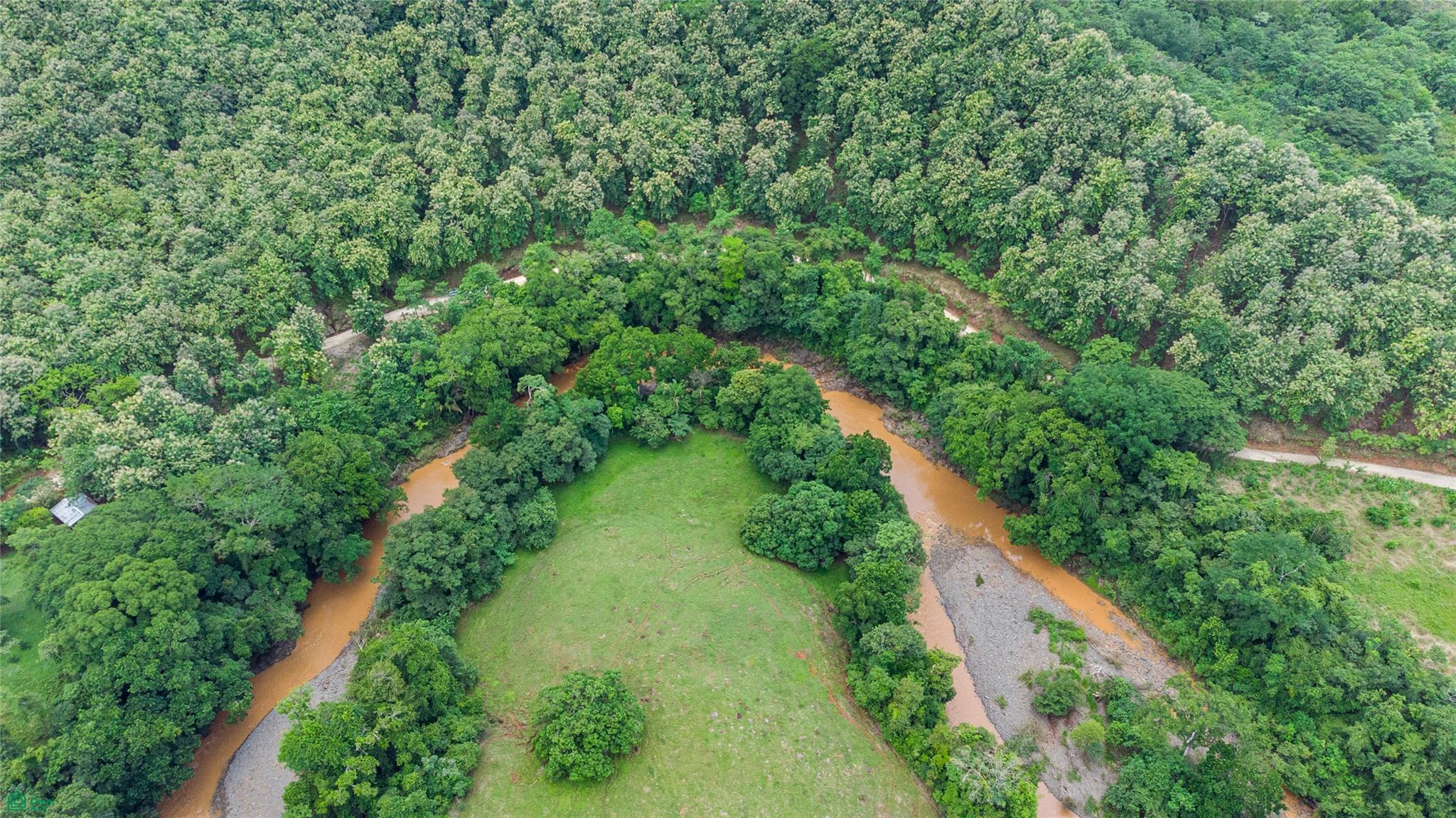 Riverside Lot 8,509 m2 in Santa Marta