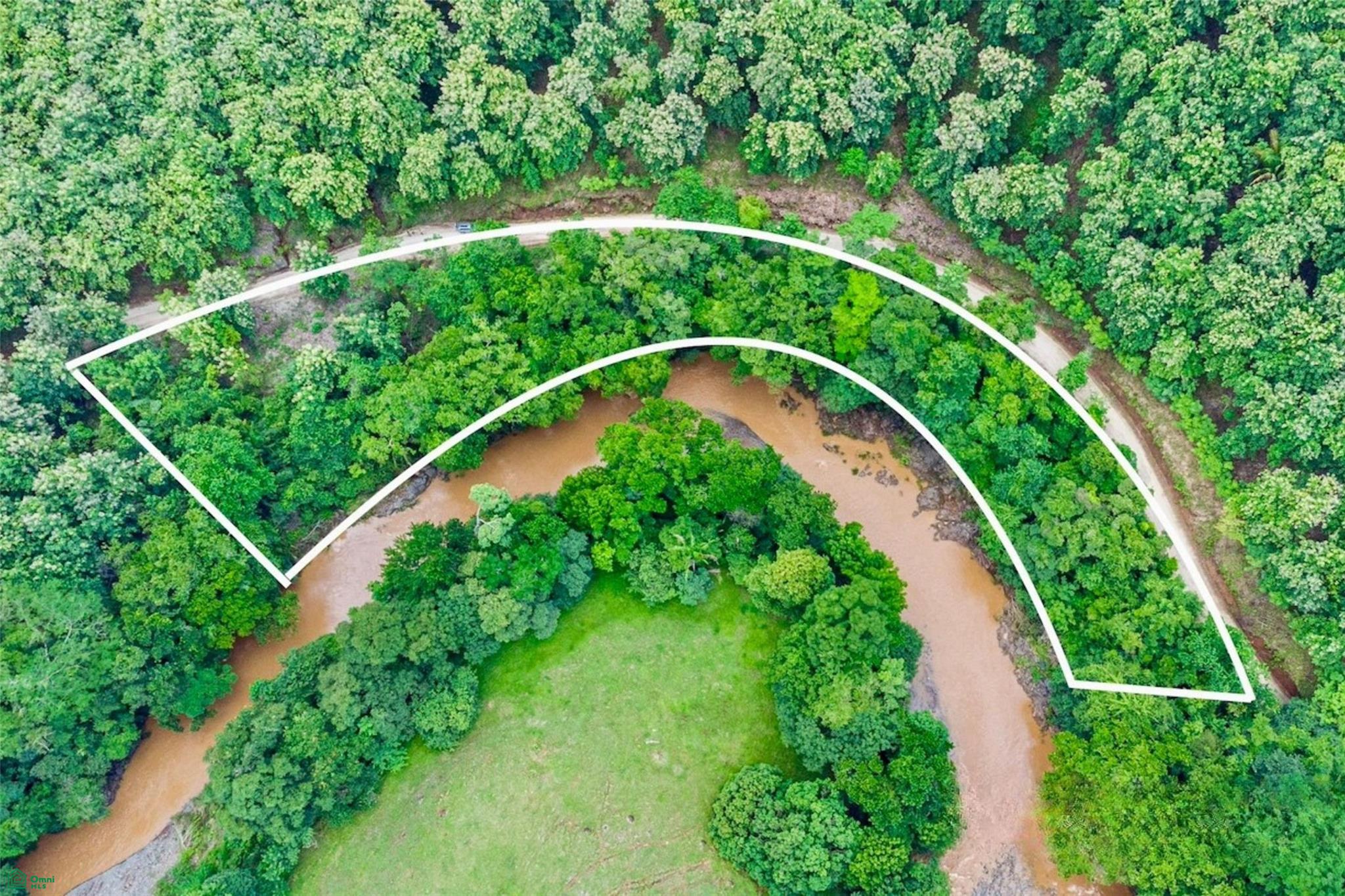 Riverside Lot 8,509 m2 in Santa Marta