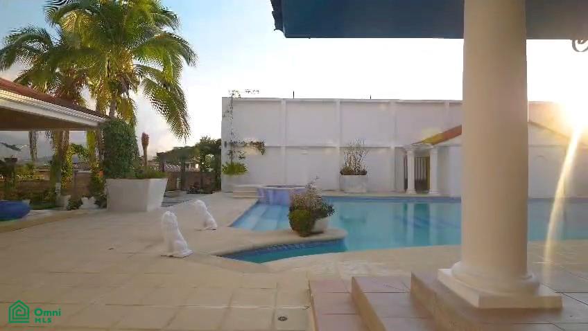 Luxury Artist Estate