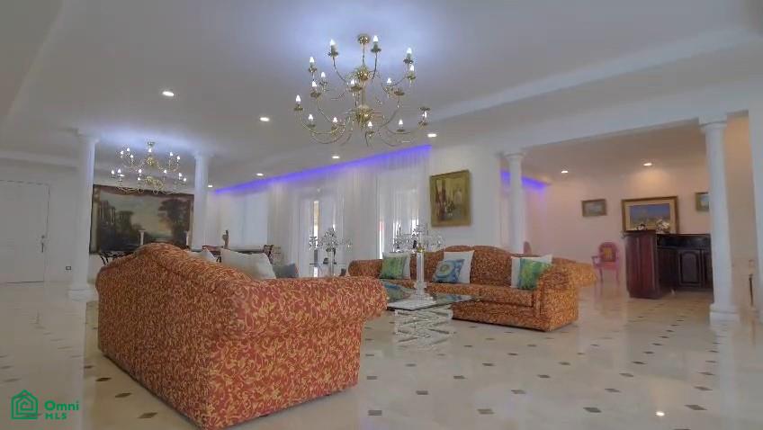 Luxury Artist Estate