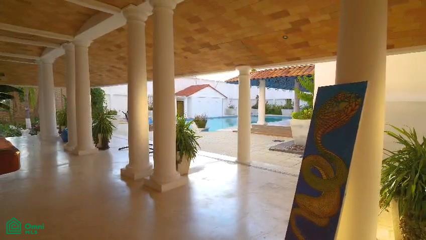 Luxury Artist Estate