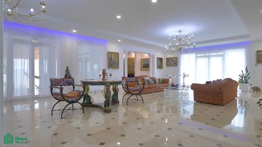 Luxury Artist Estate