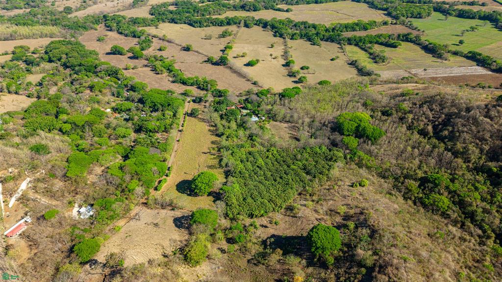 Finca Luna y Sol | Home with 185 Acres