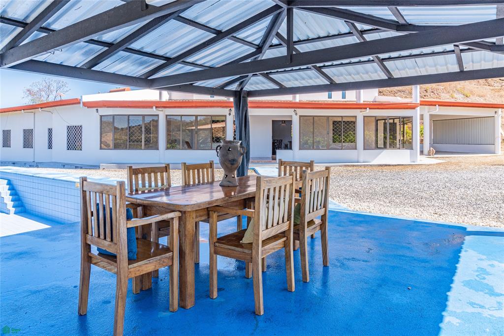 Finca Luna y Sol | Home with 185 Acres