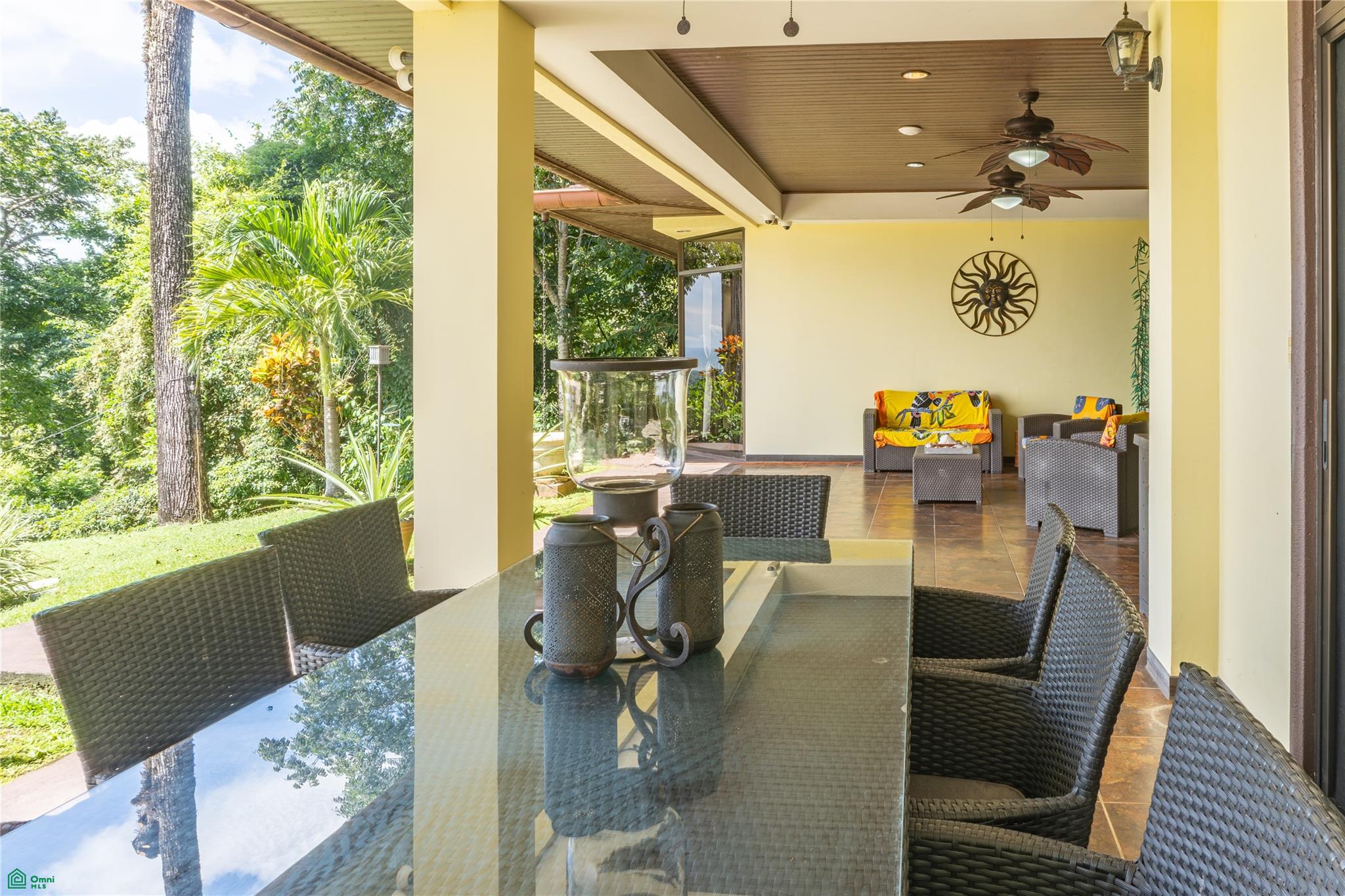 Casa Jardín
