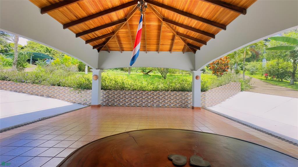 Central Valley View Estate