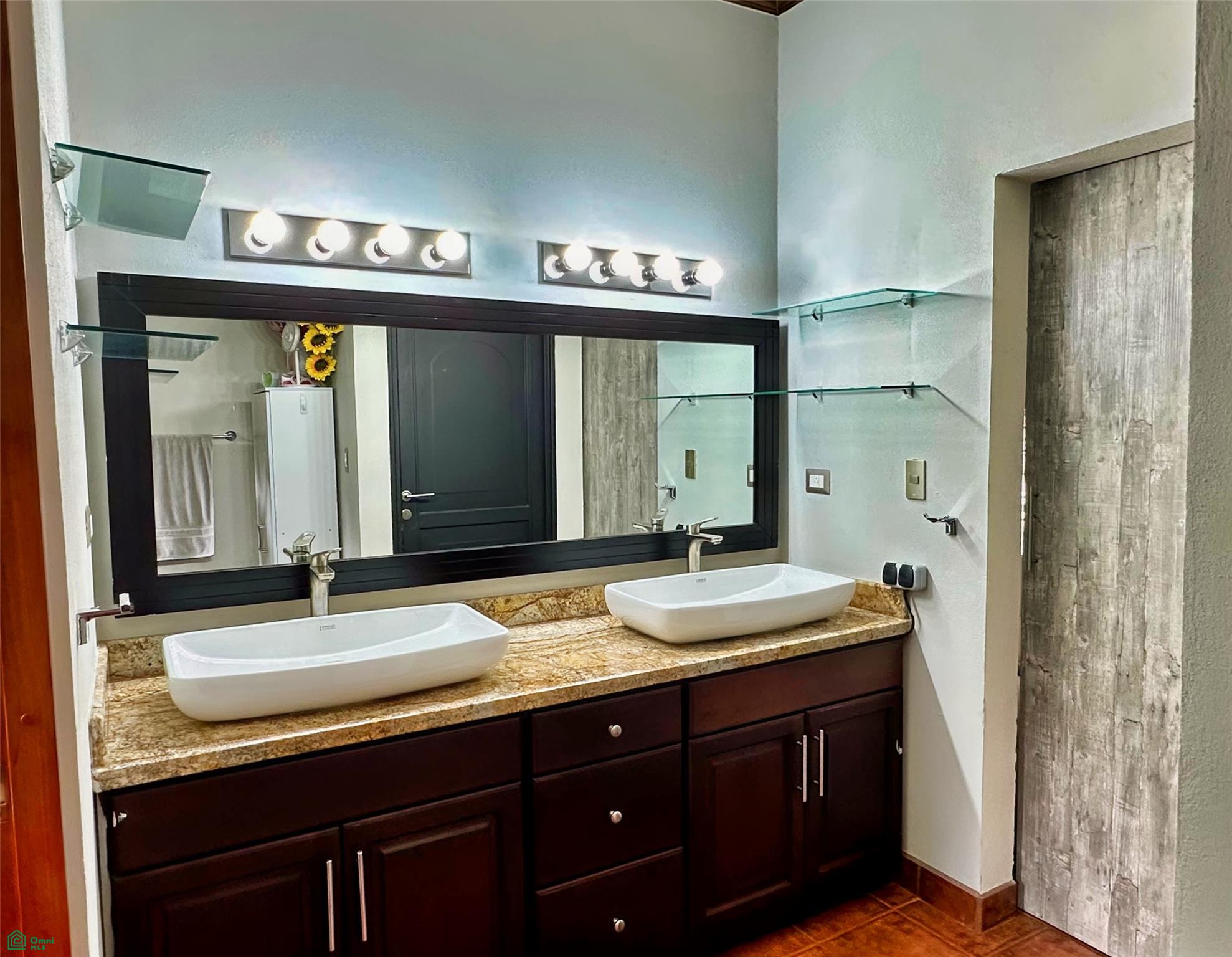 Central Valley View Estate