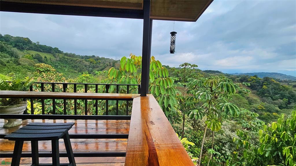 Casa Cascada Vista