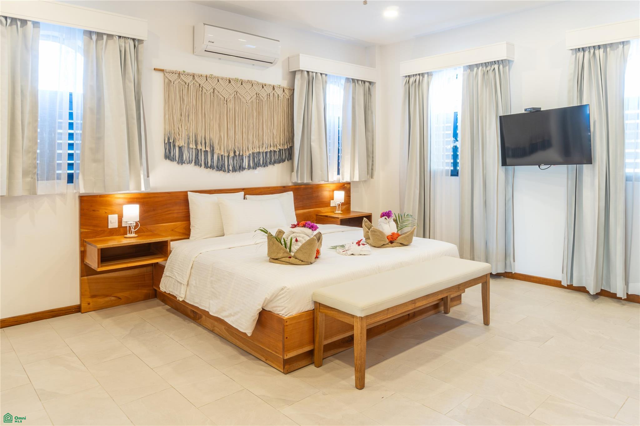 Samara Collective Beachfront