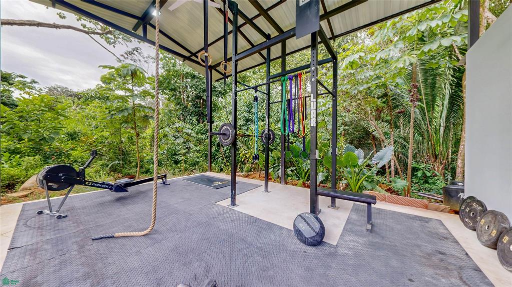 The Hidden Jungle Residence