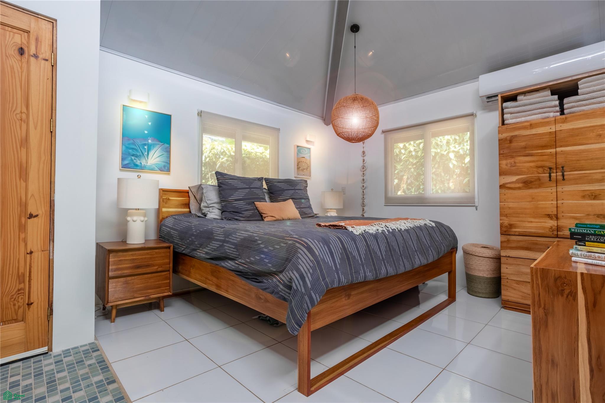 Blue Beach Bungalow