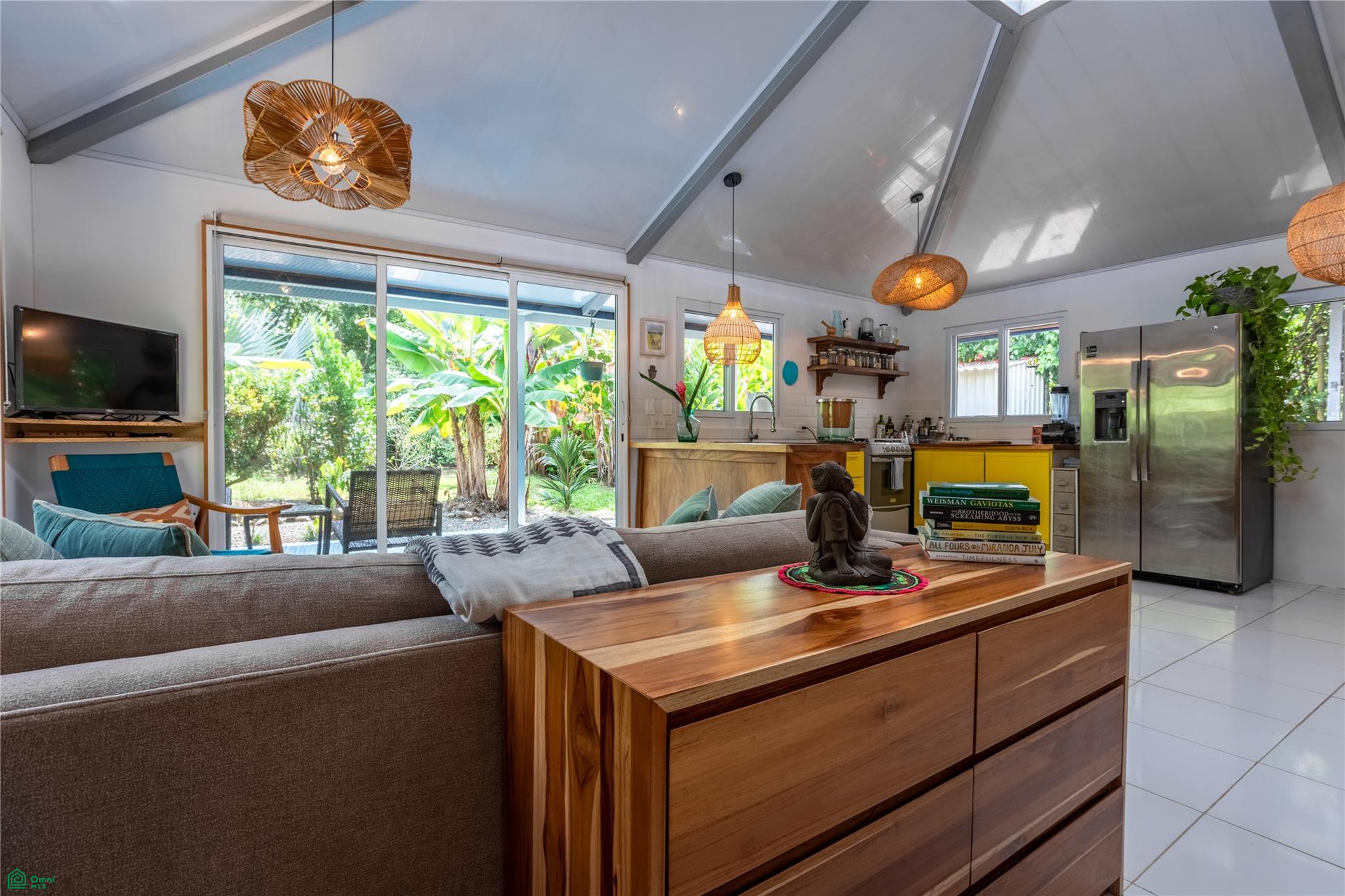 Blue Beach Bungalow
