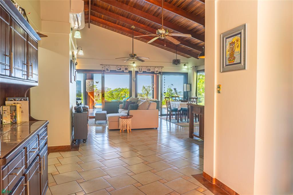 Casa Jungalow