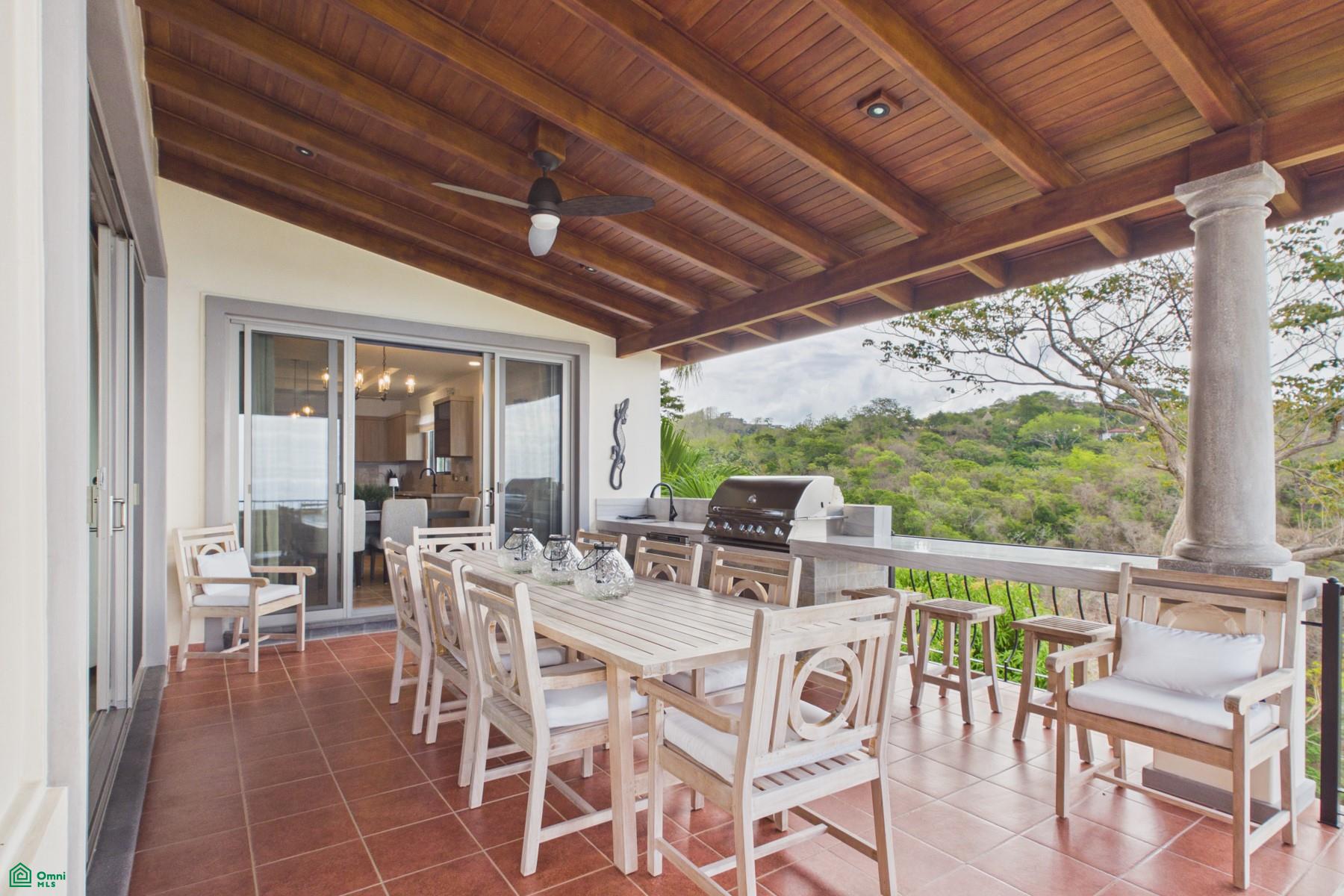Casa Monos | Ventanas del Mar