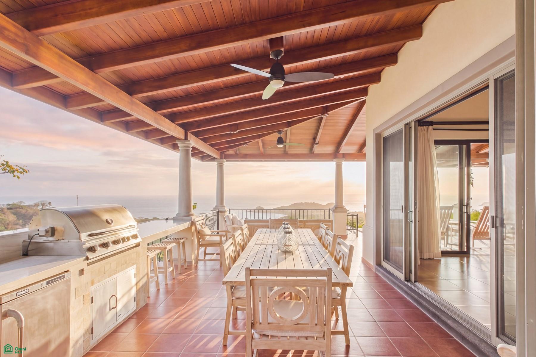 Casa Monos | Ventanas del Mar