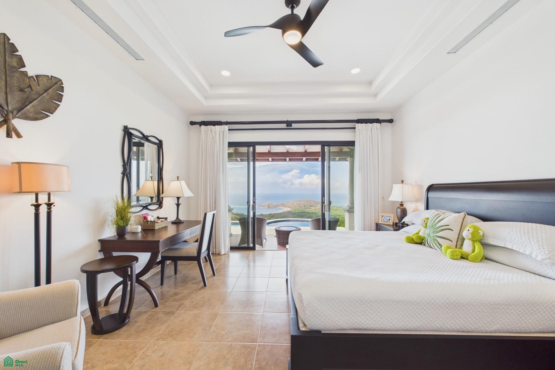 Casa Monos | Ventanas del Mar