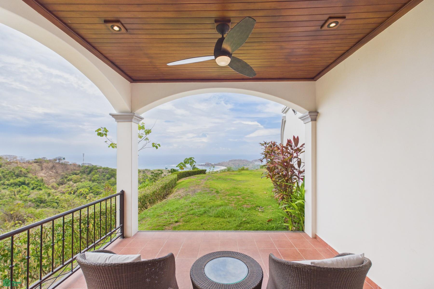 Casa Monos | Ventanas del Mar