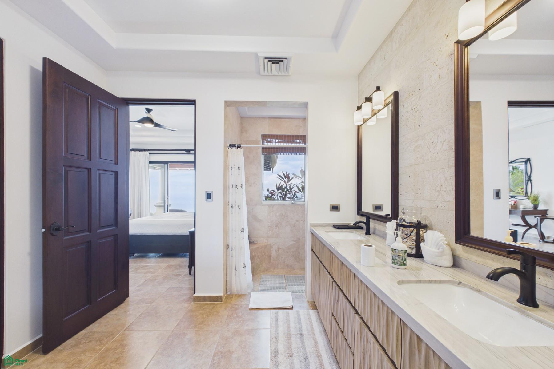 Casa Monos | Ventanas del Mar