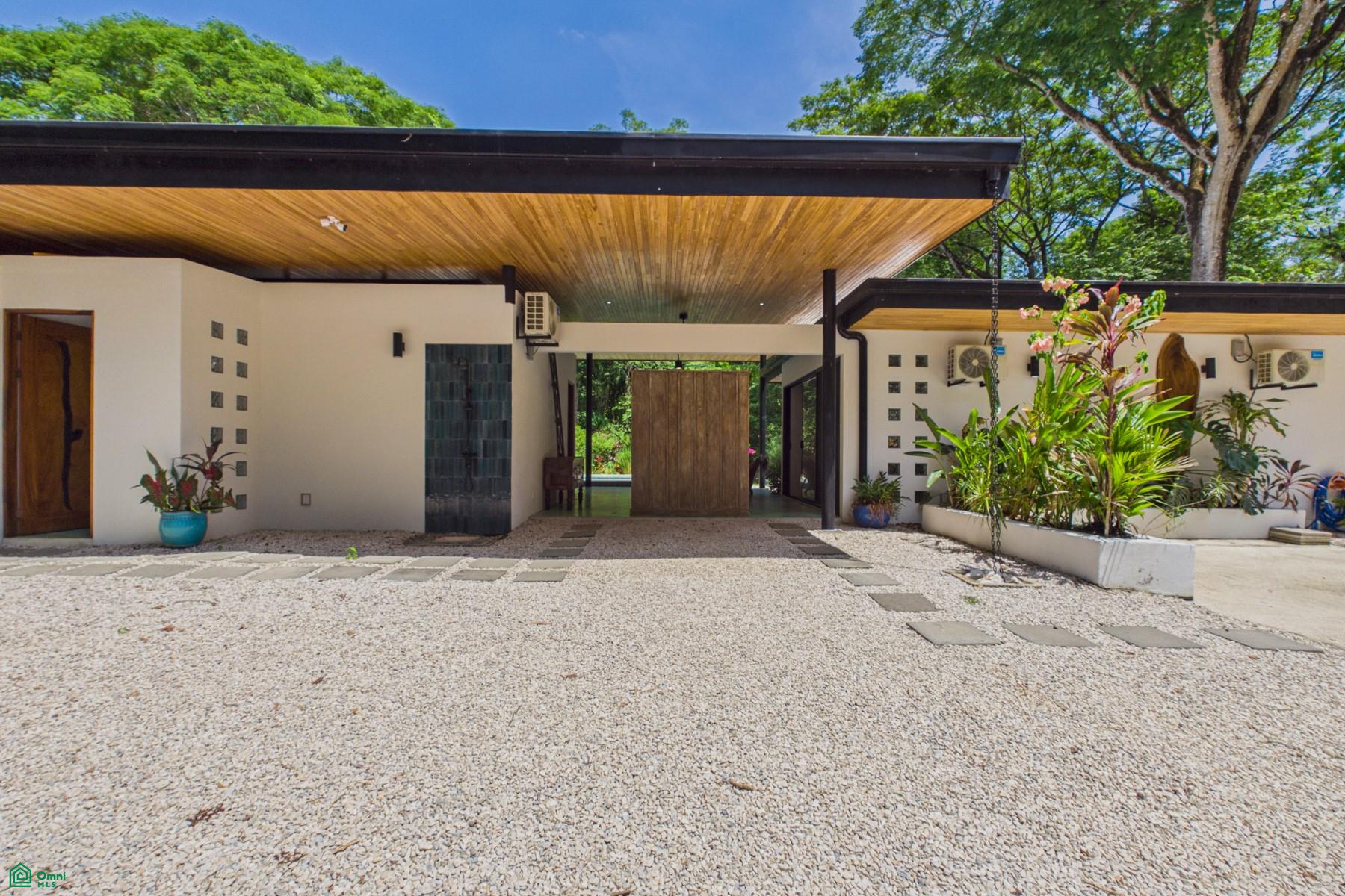 Villa Shanti