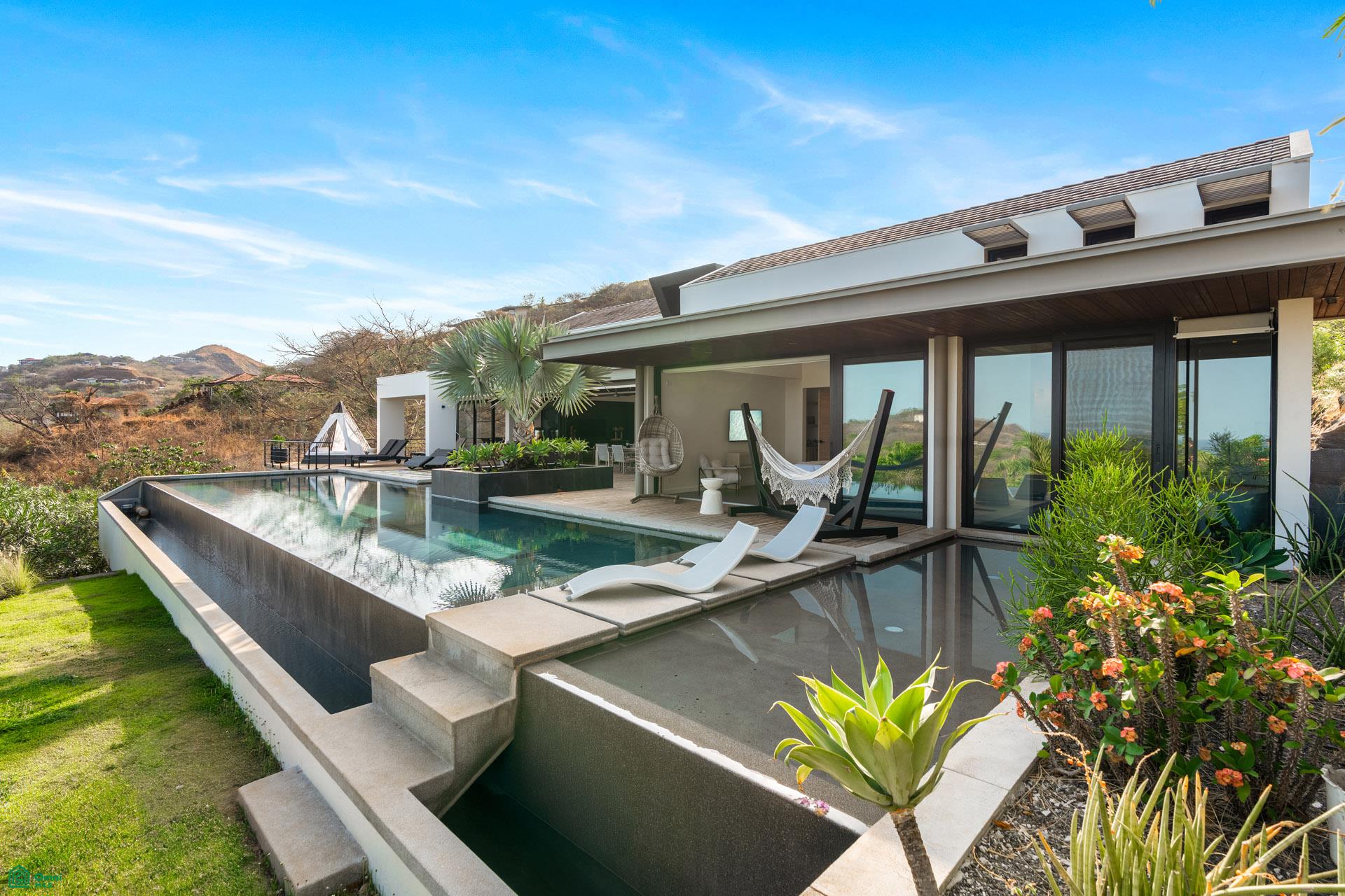 Casa Sombaile | Signature Ocean View Estate Above Flamingo