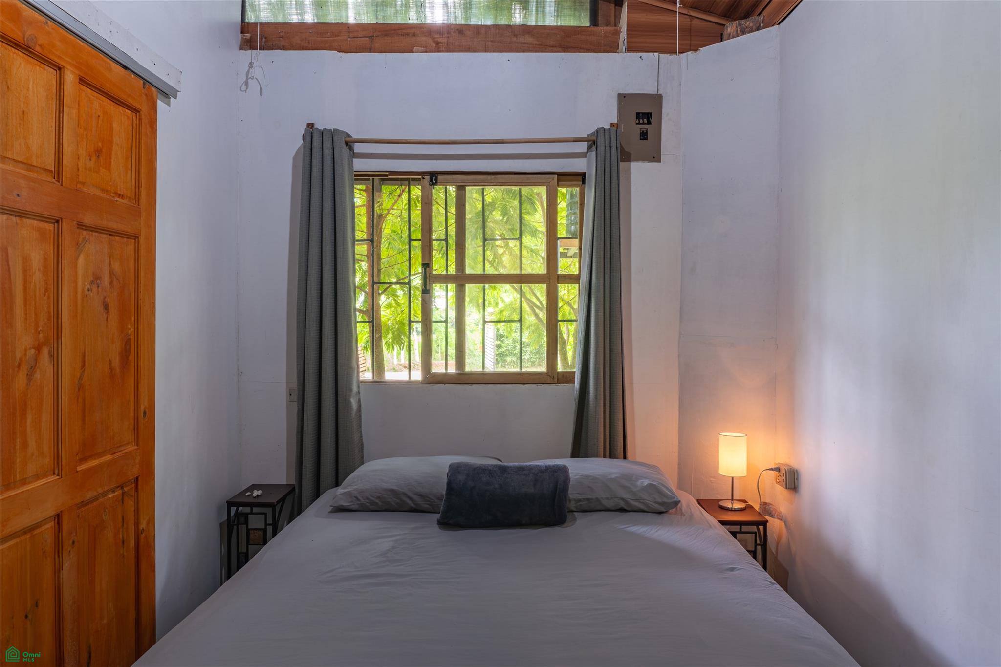 Blue Zone Cozy Cabana