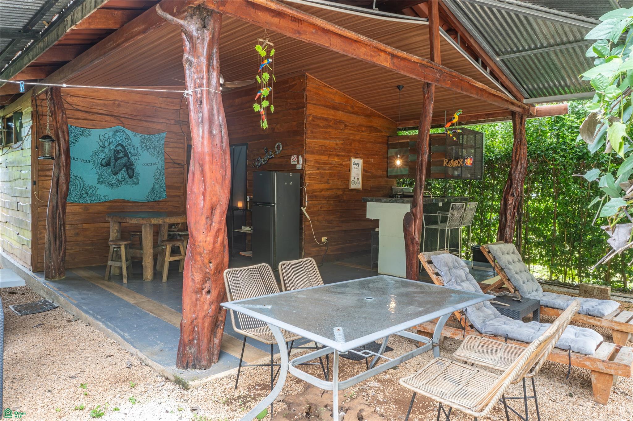 Blue Zone Cozy Cabana