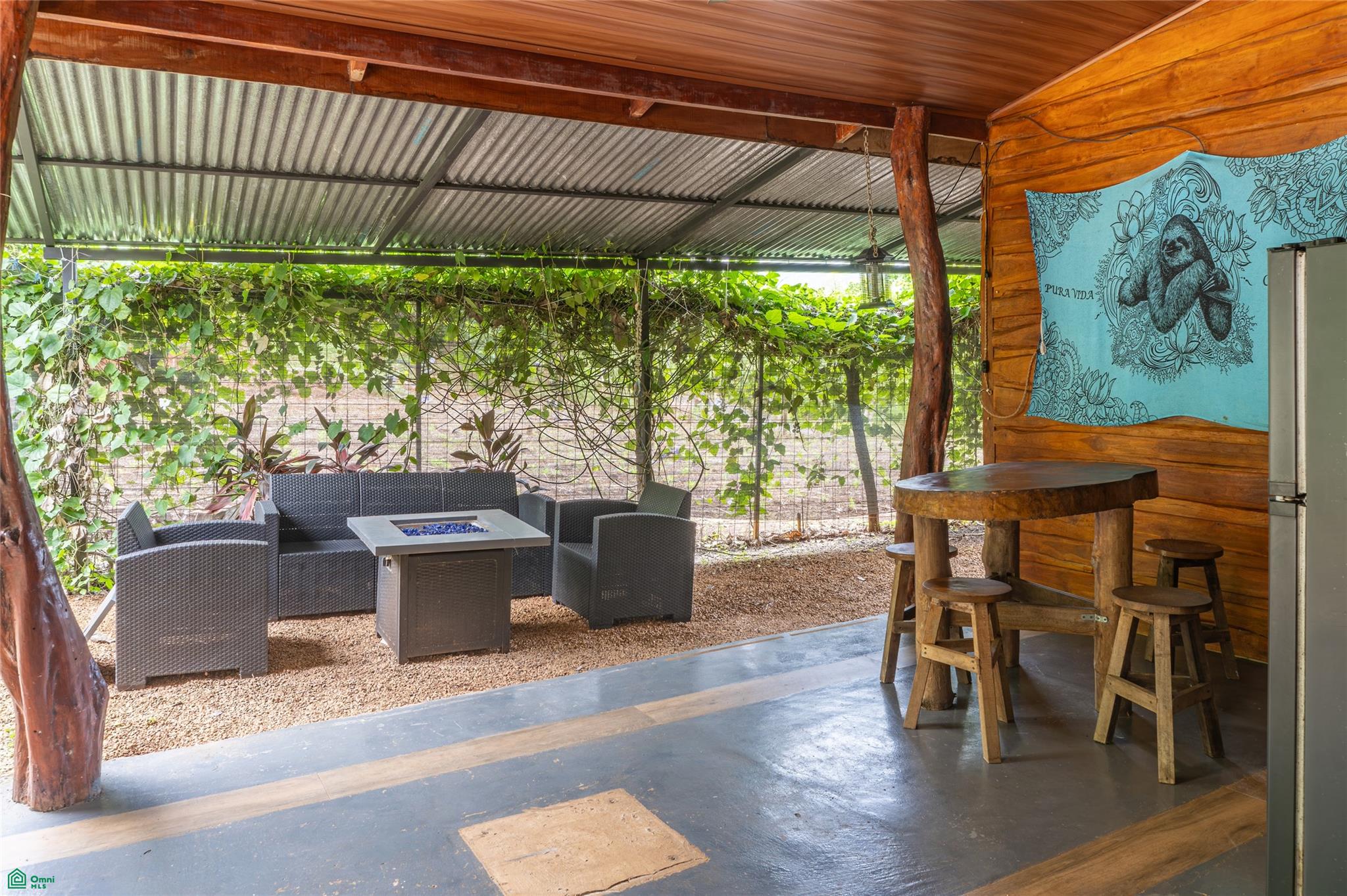 Blue Zone Cozy Cabana
