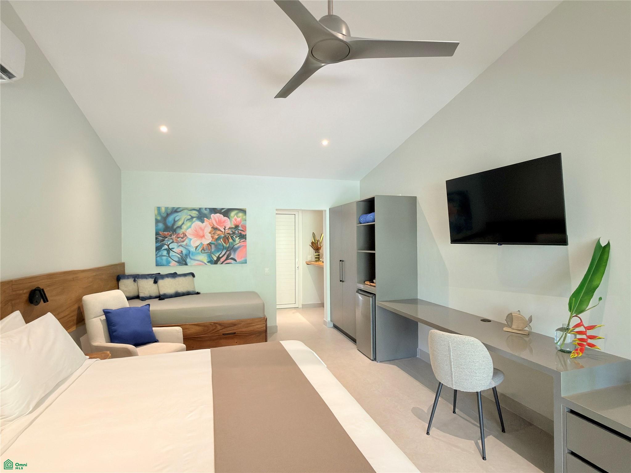 Playa Naranjo Boutique Hotel