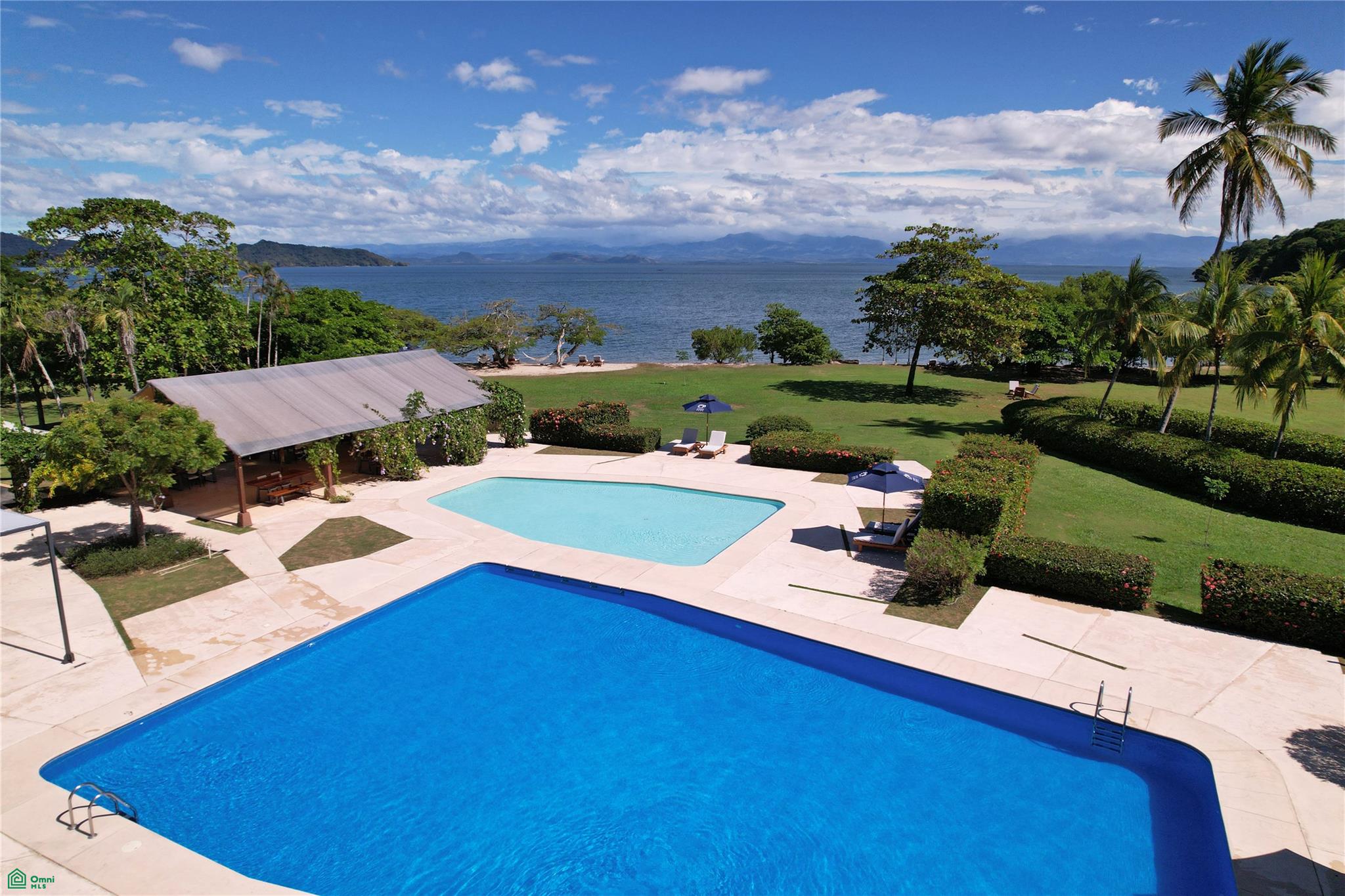 Playa Naranjo Boutique Hotel