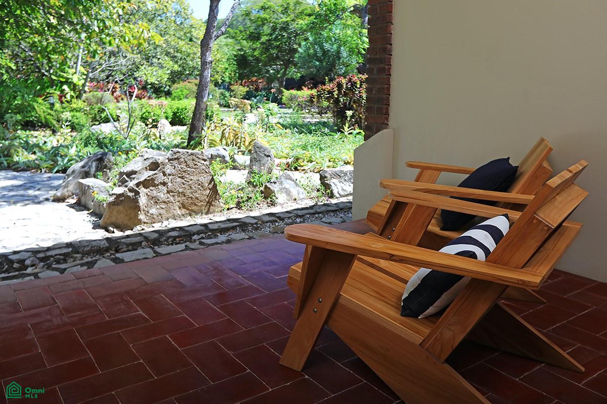 Playa Naranjo Boutique Hotel