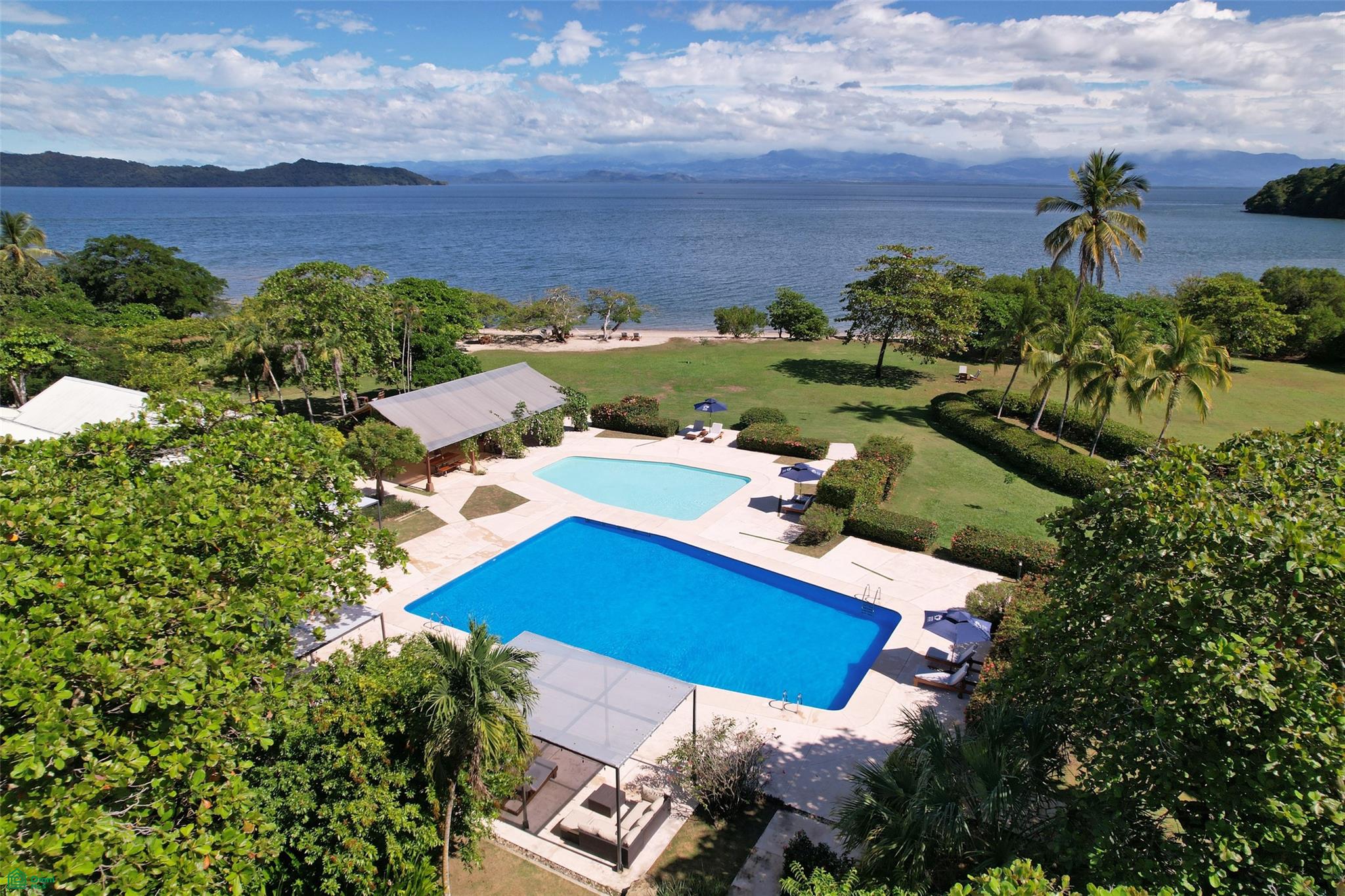 Playa Naranjo Boutique Hotel