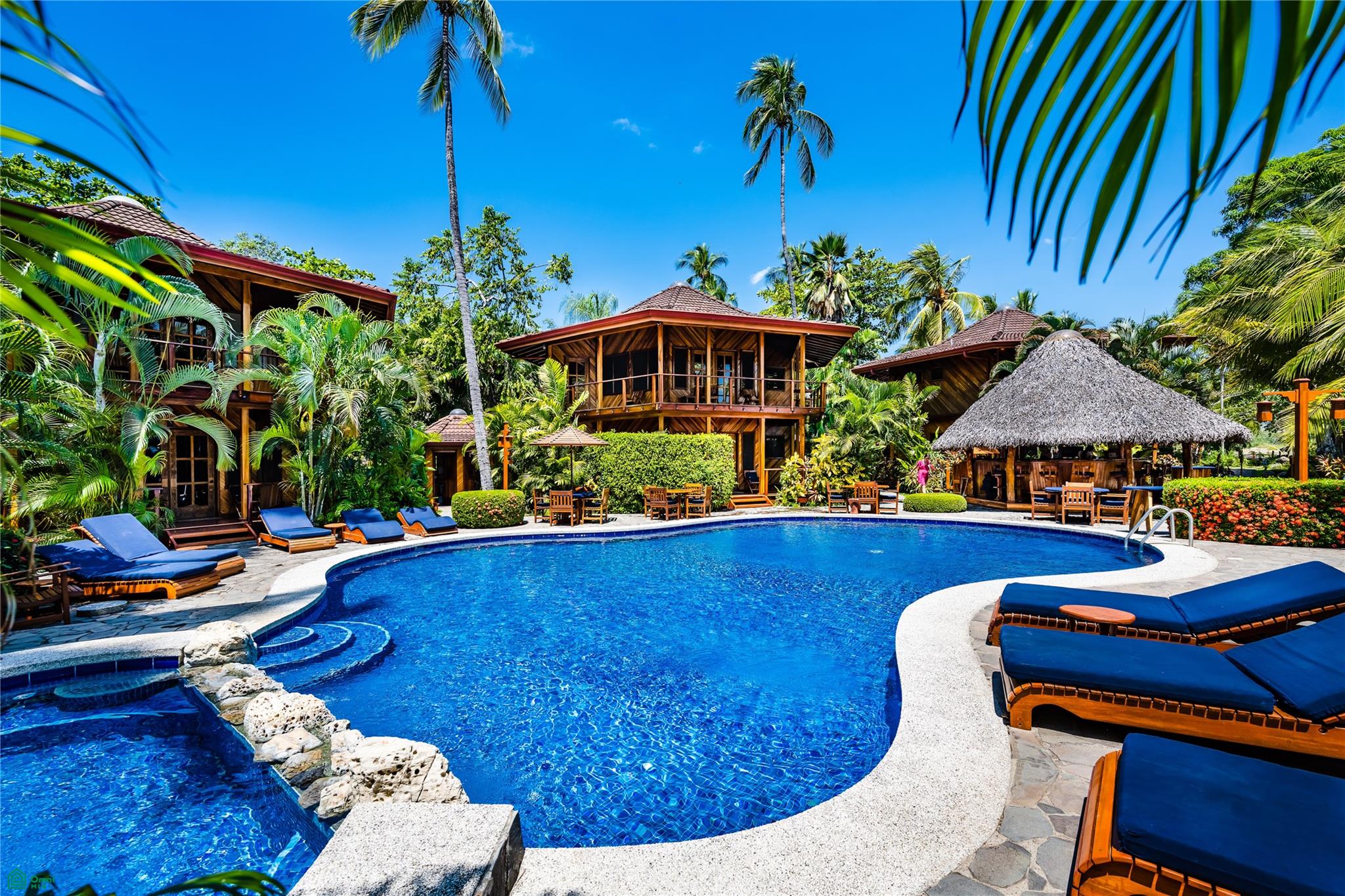 Tambor Tropical Beach Hotel