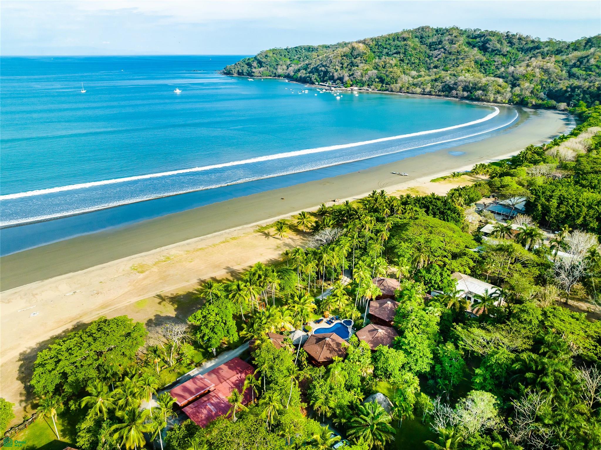 Tambor Tropical Beach Hotel