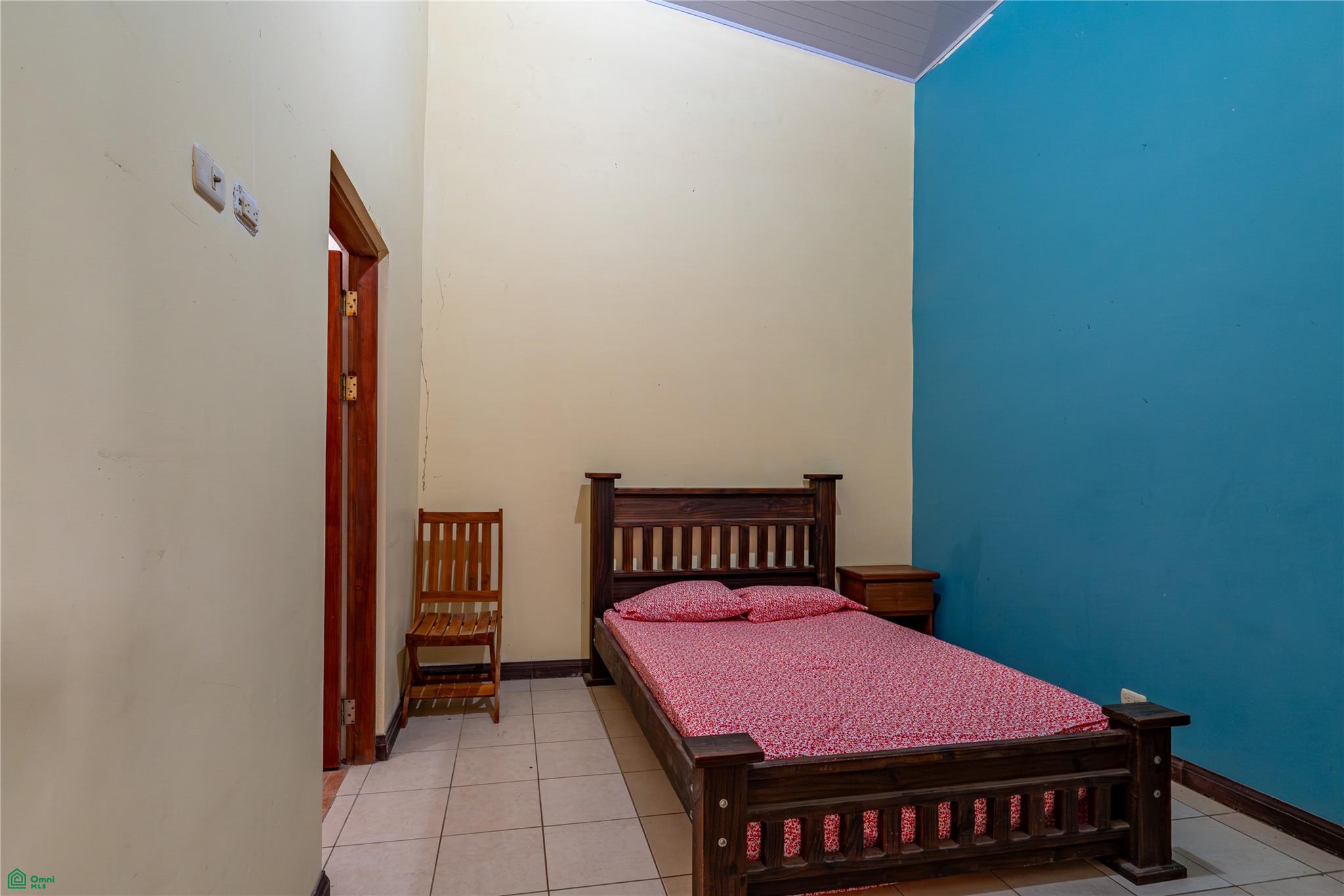 Barco Quebrado Condo #22