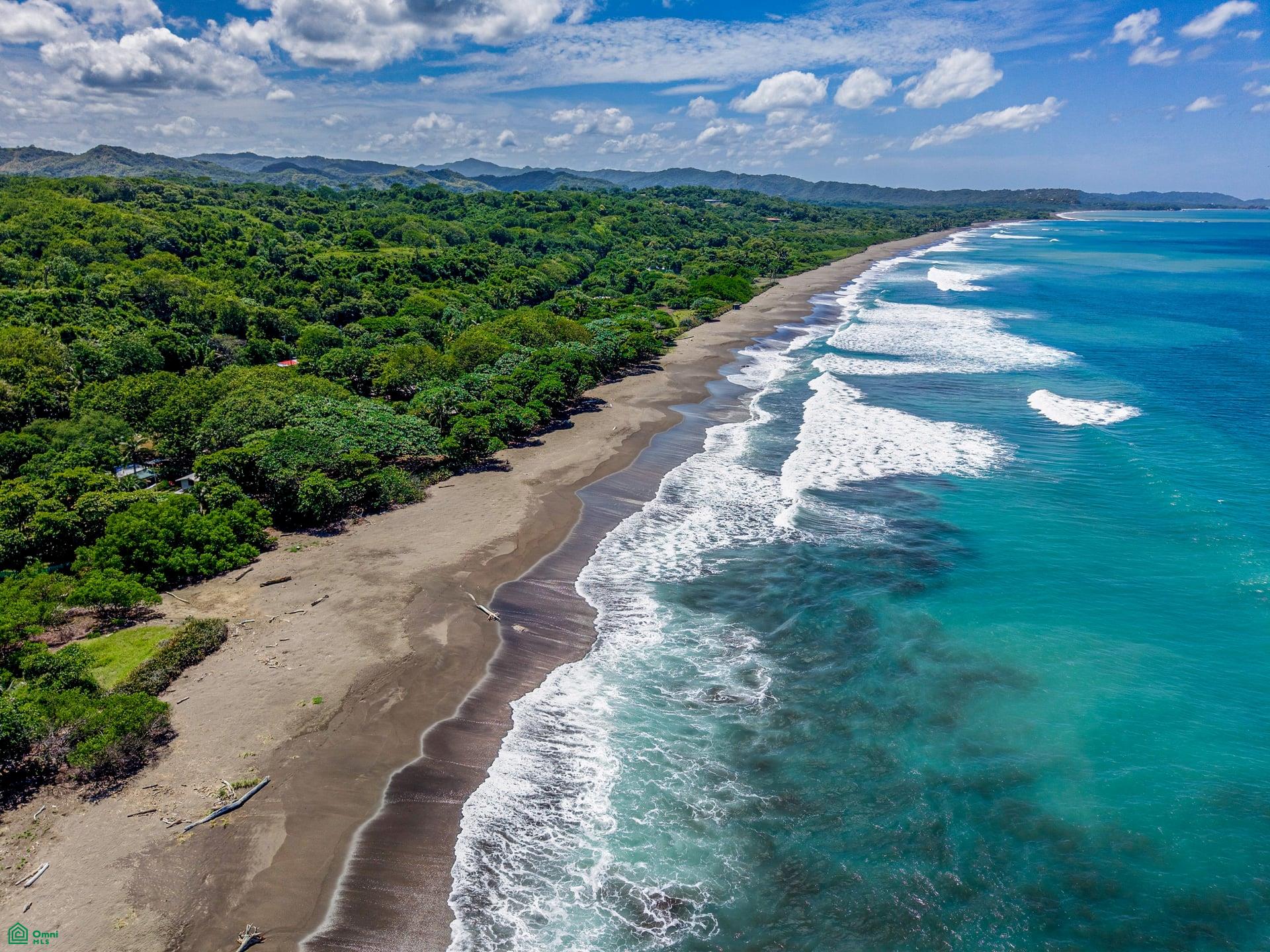 HAMMOCK PLANTACIÓN, Playa Negra