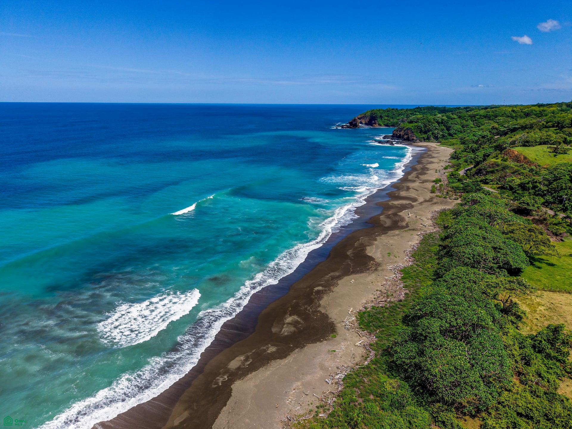 HAMMOCK PLANTACIÓN, Playa Negra