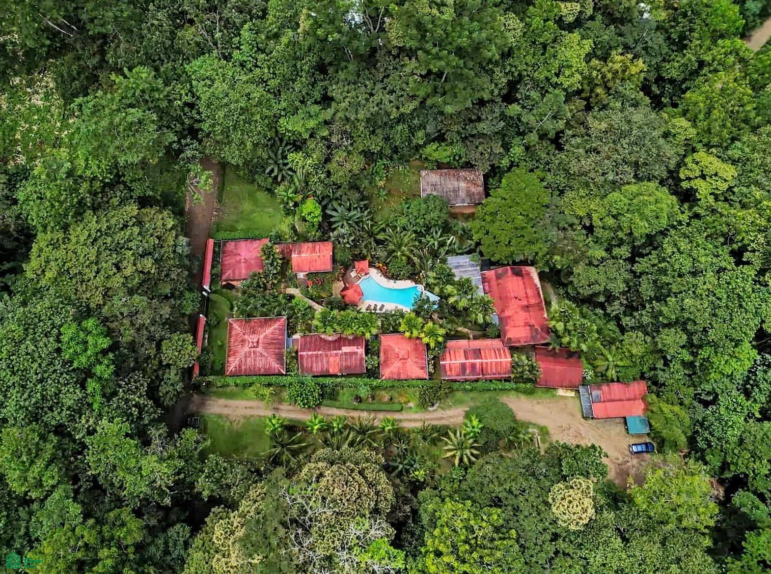 The Scarlet Villas