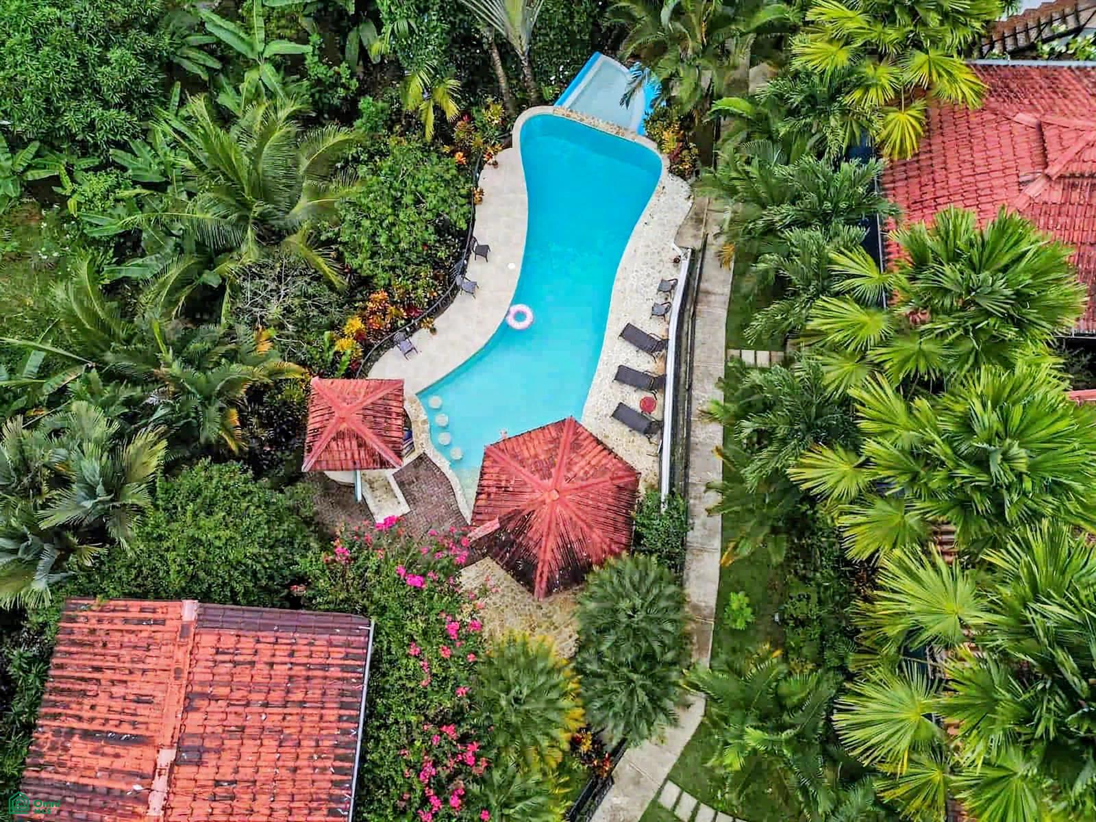 The Scarlet Villas