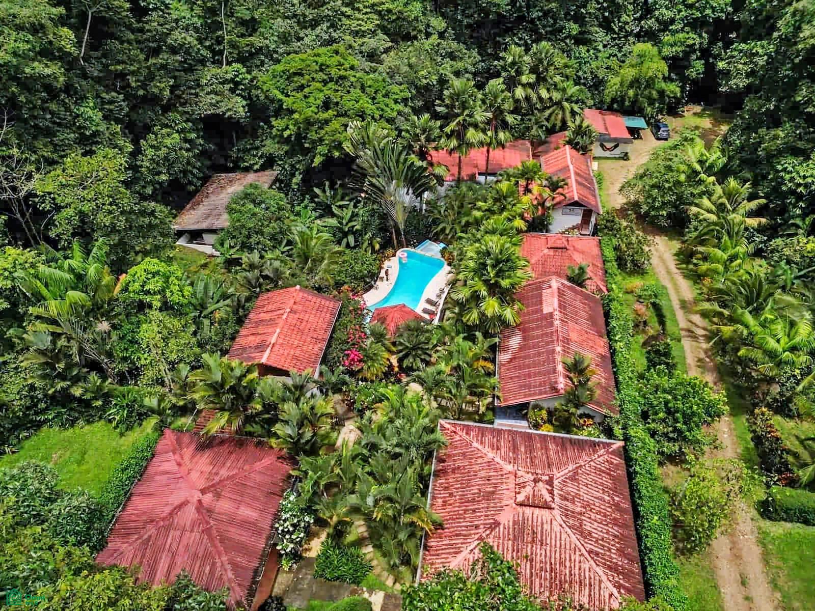 The Scarlet Villas