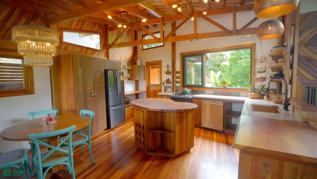 Whimsical Mountain Home , Rivas, Perez Zeledon, San Jose