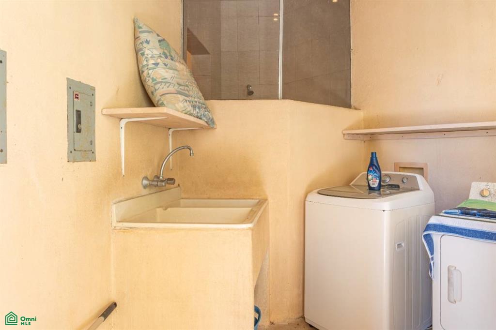 Vista Bahia Estate, Samara