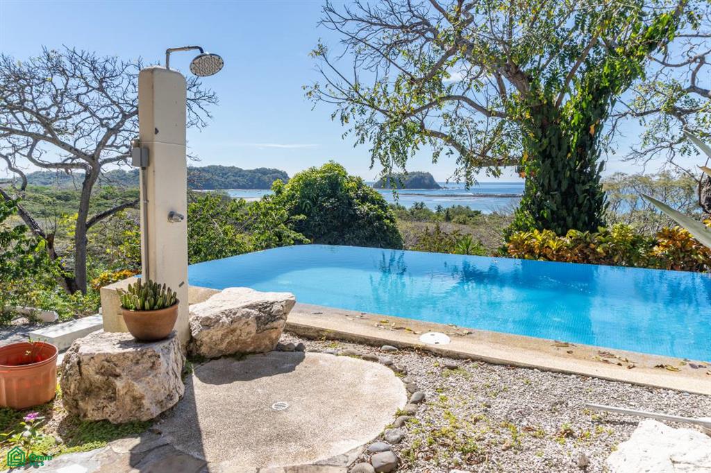 Vista Bahia Estate, Samara