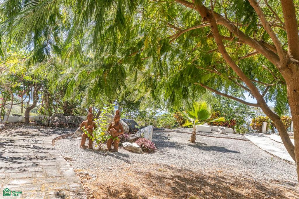 Vista Bahia Estate, Samara