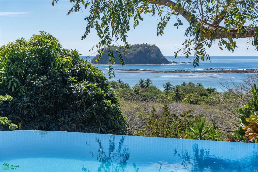 Vista Bahia Estate, Samara