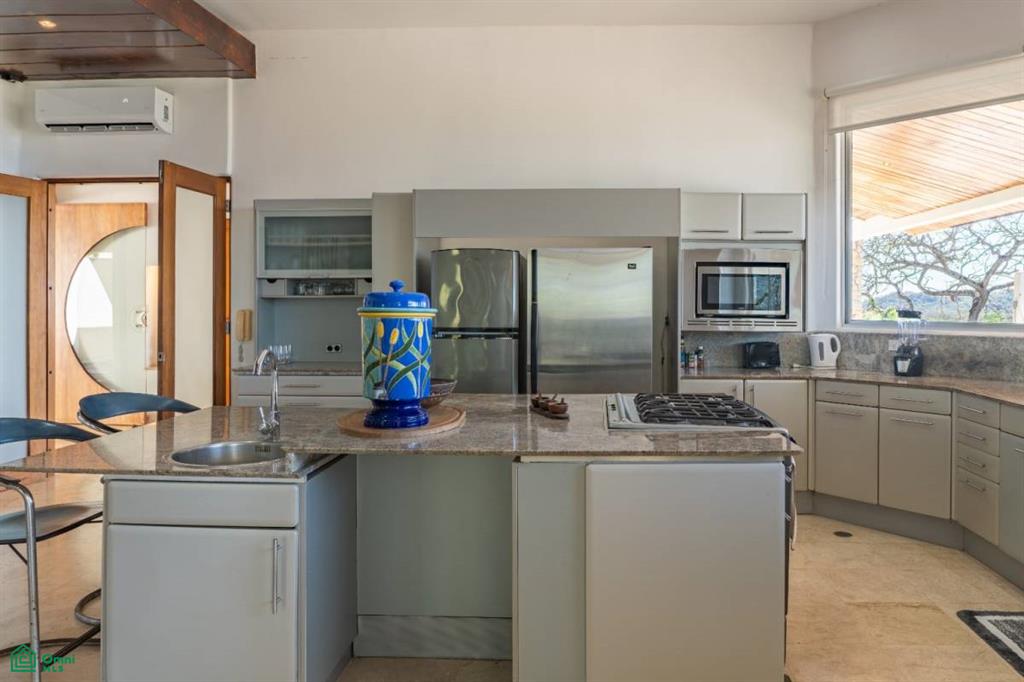 Vista Bahia Estate, Samara