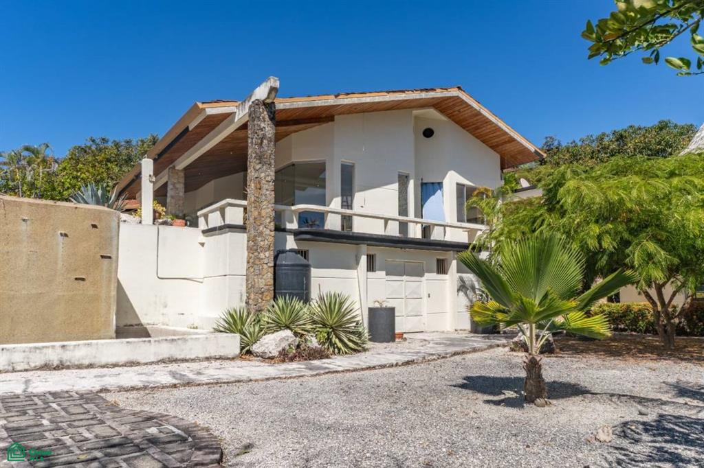 Vista Bahia Estate, Samara