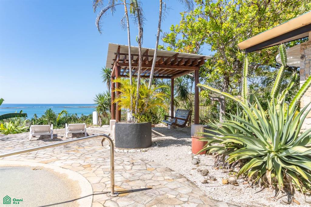 Vista Bahia Estate, Samara