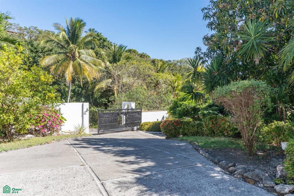 Vista Bahia Estate, Samara