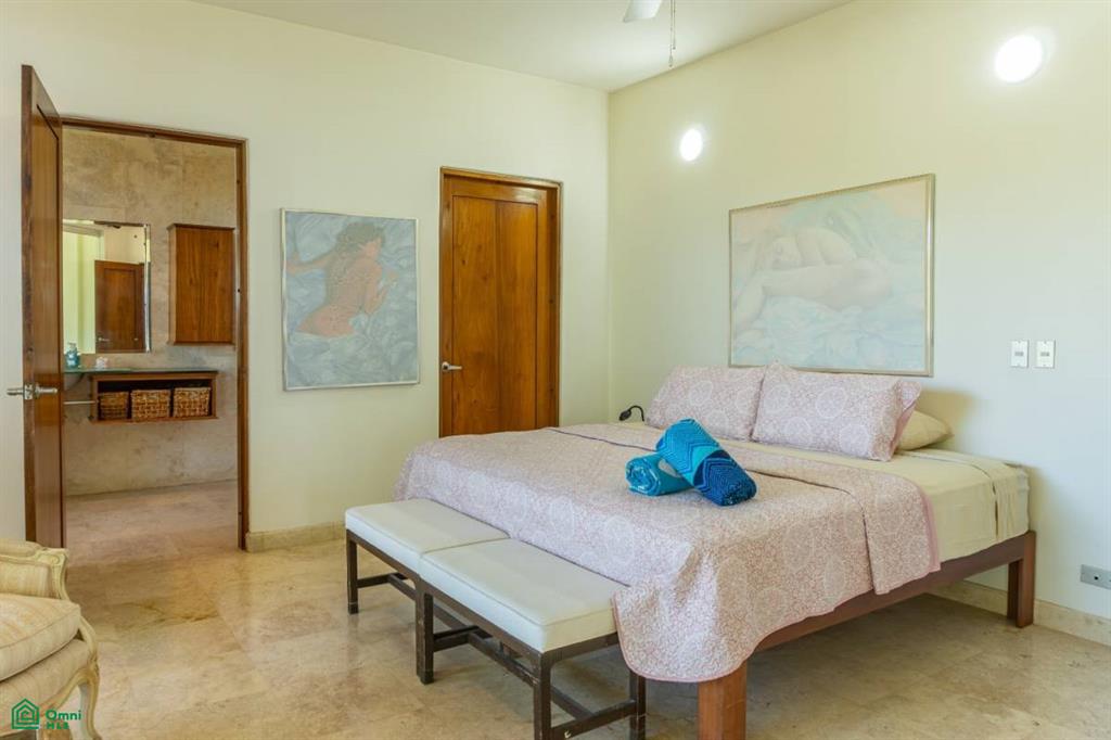 Vista Bahia Estate, Samara